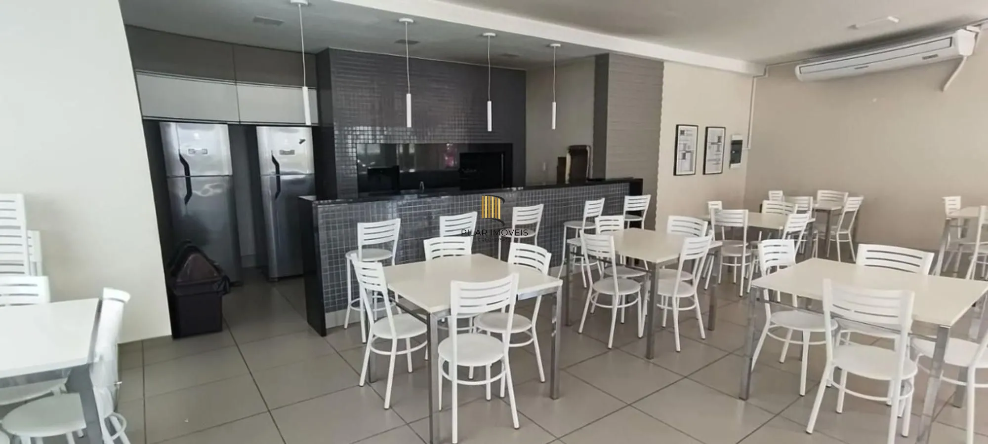 Apartamento de 2 dormitórios, piscina e 1 vaga de garagem em Canoas.