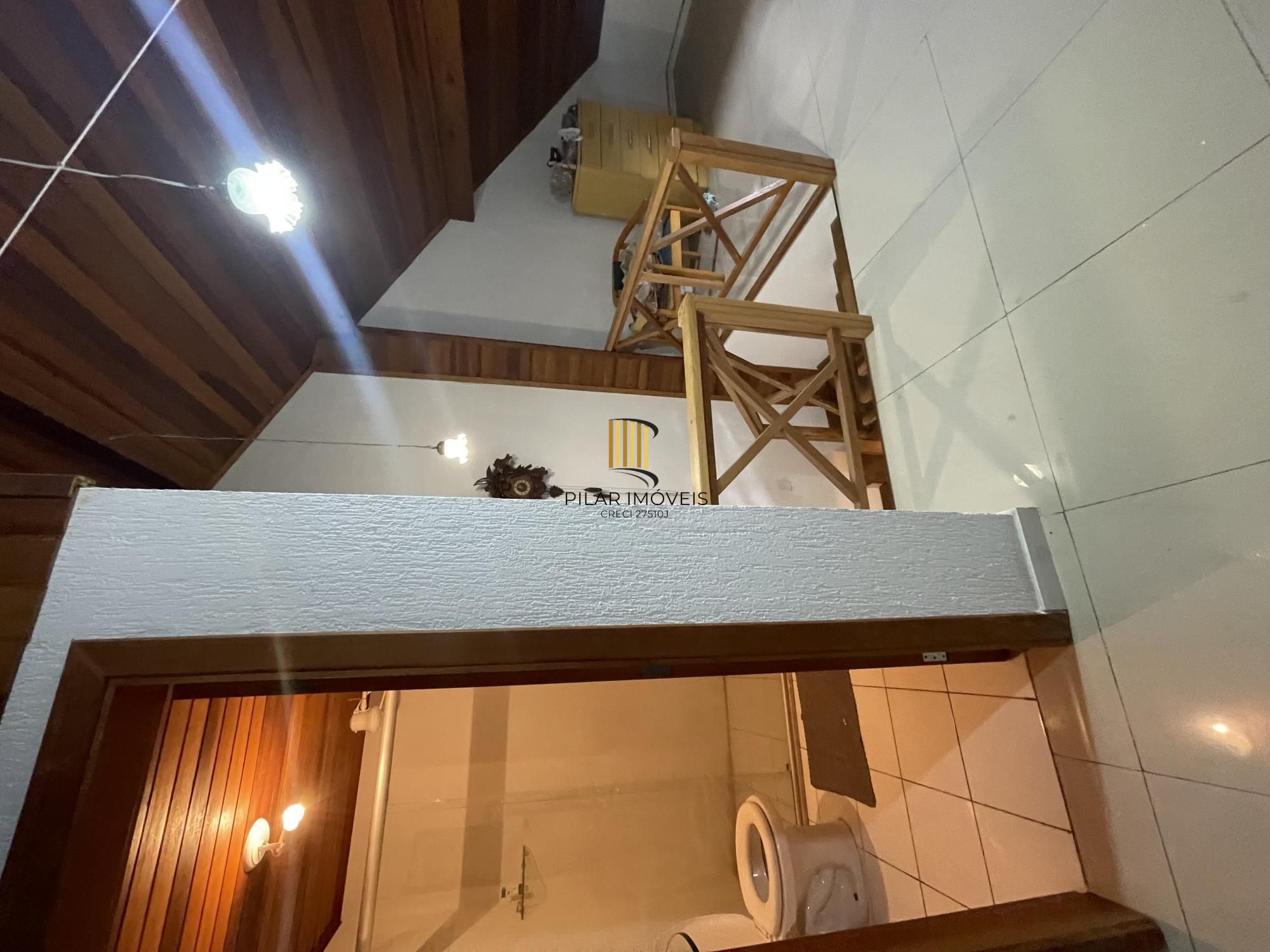 Casa Sobrado semi mobiliada com 3 dormitórios no Bairro Jardim Floresta