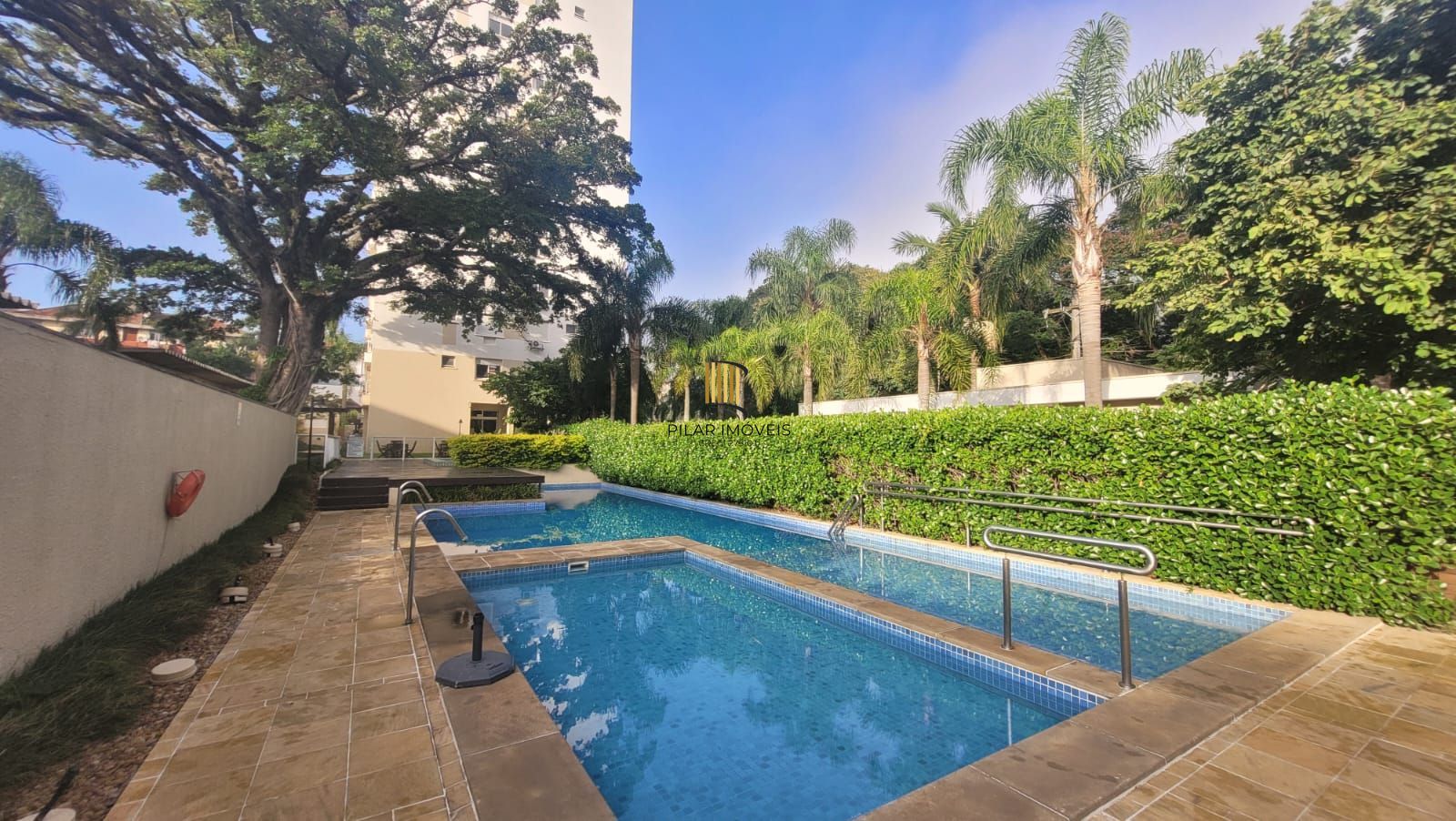 Apartamento mobiliado de 2 quartos, elevador e 1 vaga Jardim Lindóia