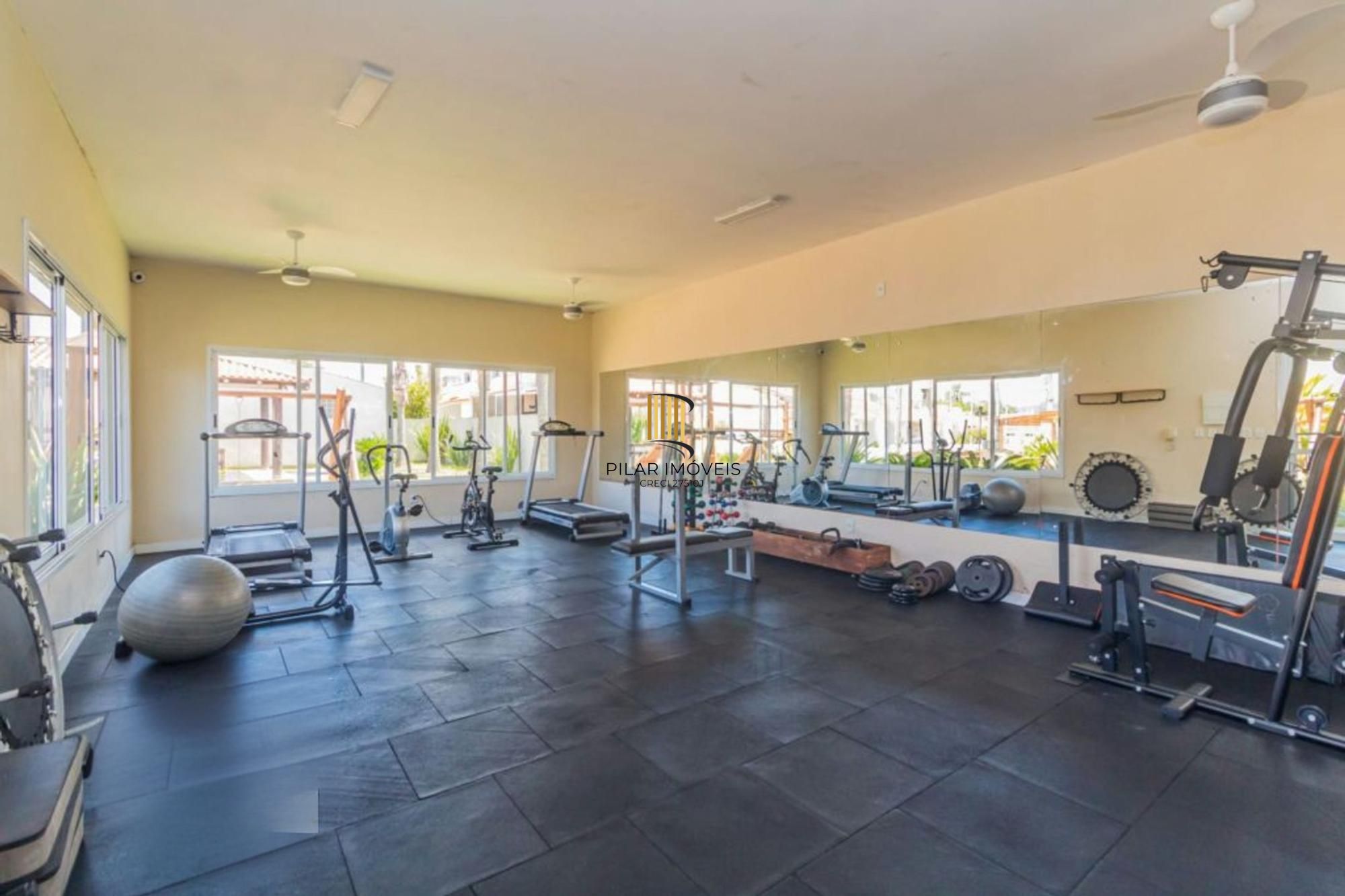 Casa 2 quartos, vaga, academia, piscina e salão de festa no bairro Restinga