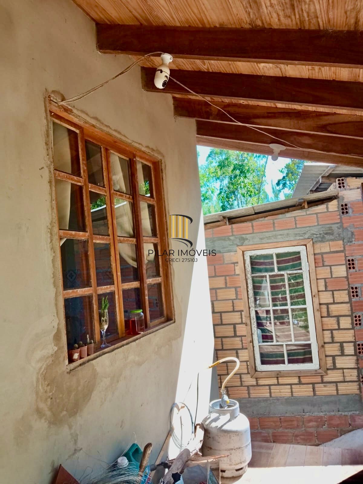 Chácara com Sobrado de 144m2, 2 dormitórios em Mato Fino, Gravataí