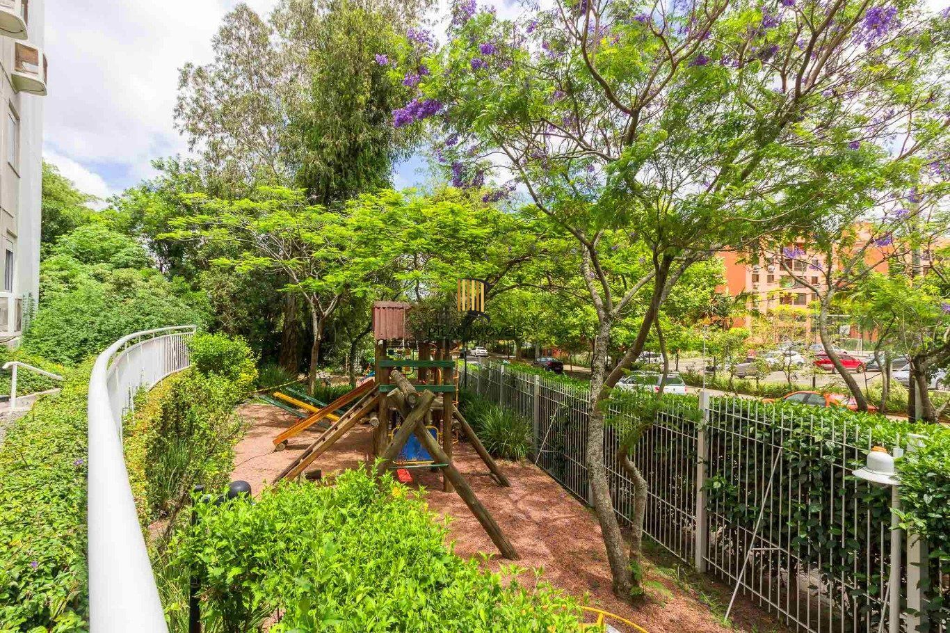 Apartamento 2 Dormitórios com Suíte, elevador e 2 Vagas no Alto Petrópolis