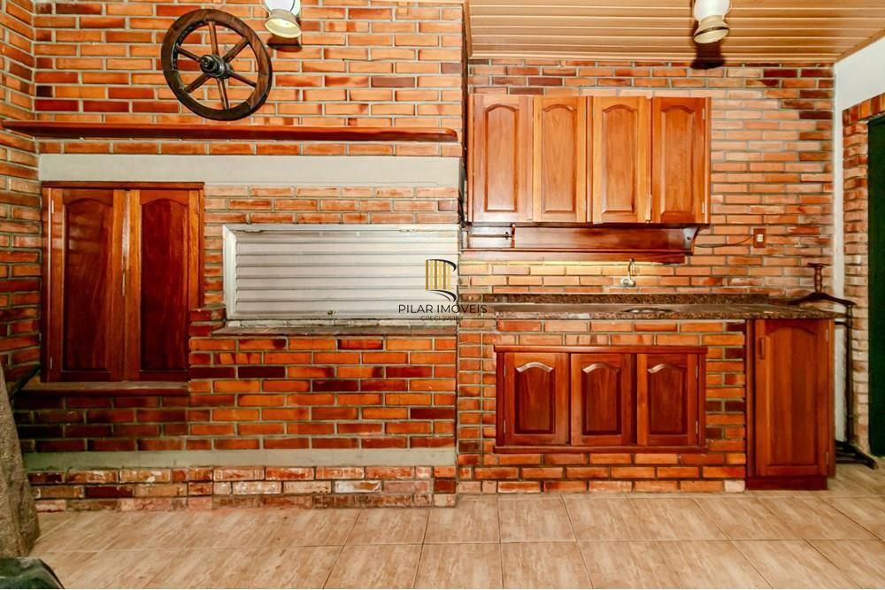 Casa com 3 dormitórios e 185m² no bairro higienópolis