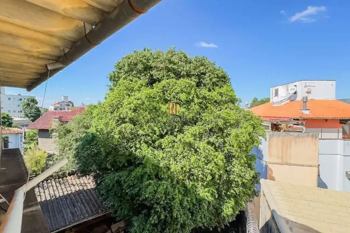 Casa ampla na Vila Ipiranga com 340 m², 4 dormitórios e potencial comercial