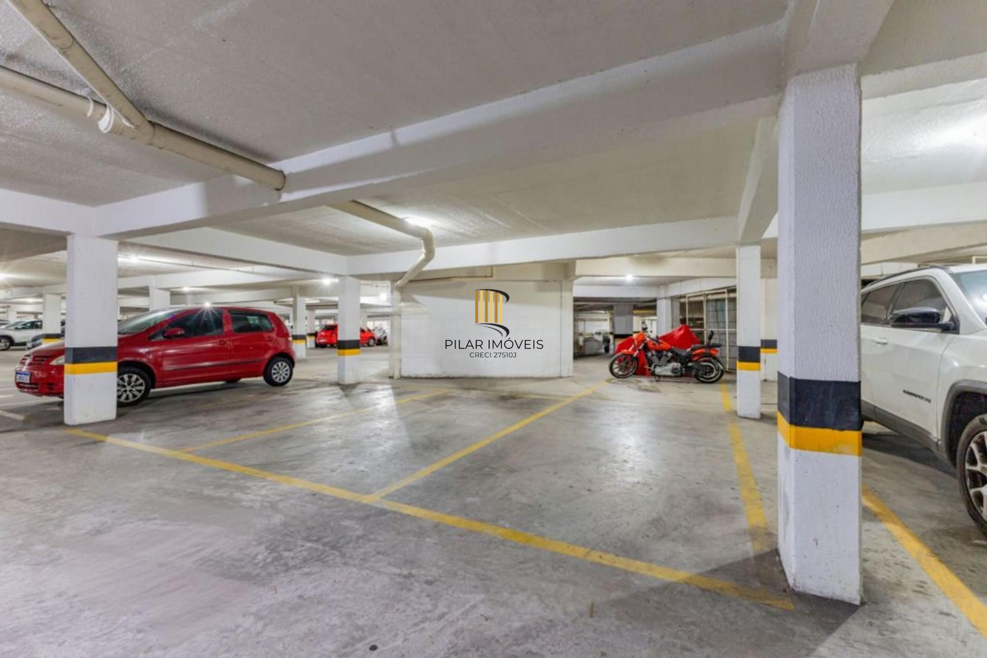 Apartamento com 3 quartos, 2 vagas, piscina elevador no bairro Vila ipiranga