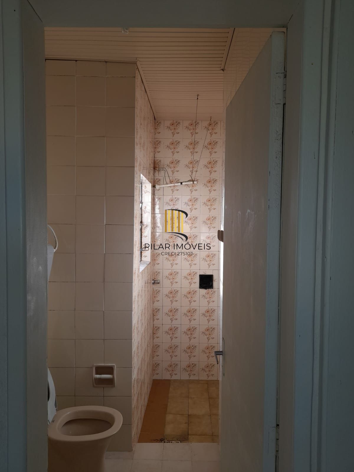 Casa em terreno com 335 metros quadrados no Bairro Jardim Itu