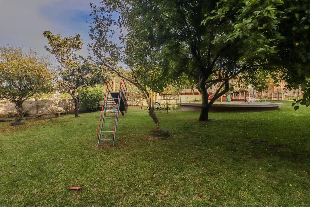 Apartamento com 2 dormitórios no bairro Jardim Itu.