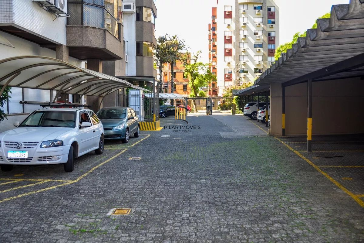 Apartamento com 3 Dormitórios, elevador vaga e 2 Sacadas no Menino Deus