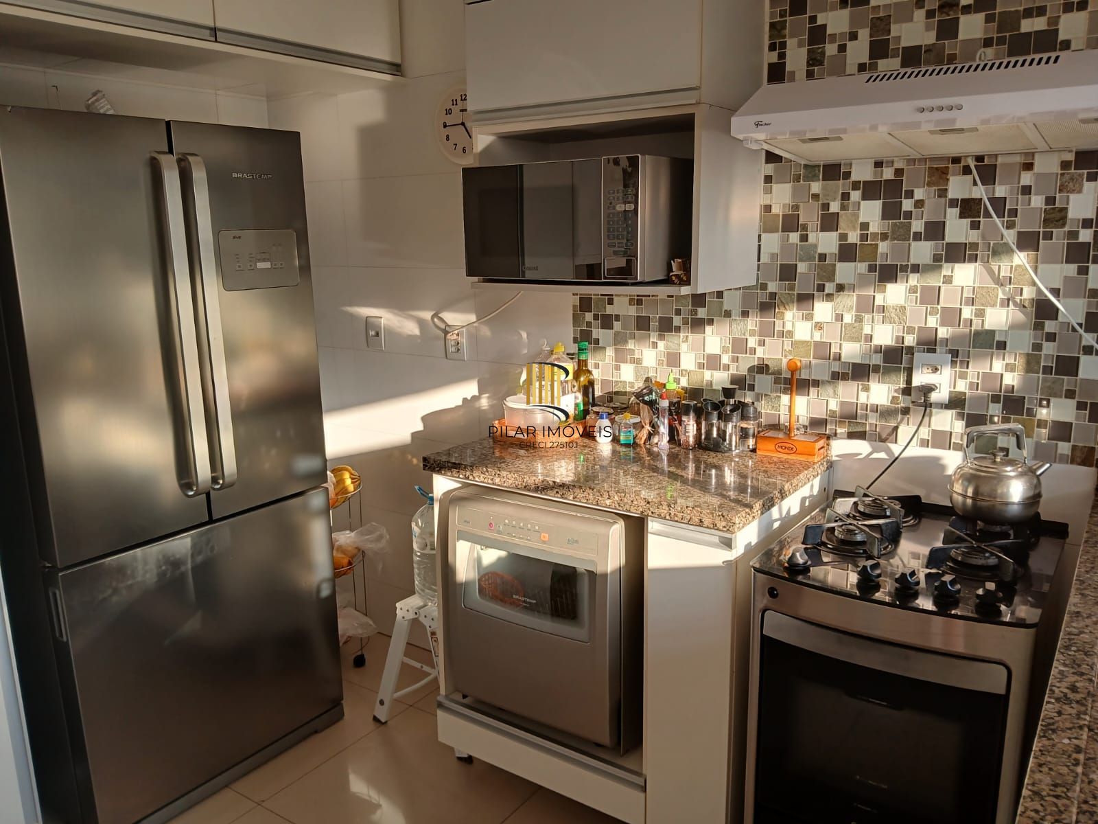 Apartamento com 3 quartos(1 suíte) e 1 vaga de garagem no Bairro Jardim Lindóia