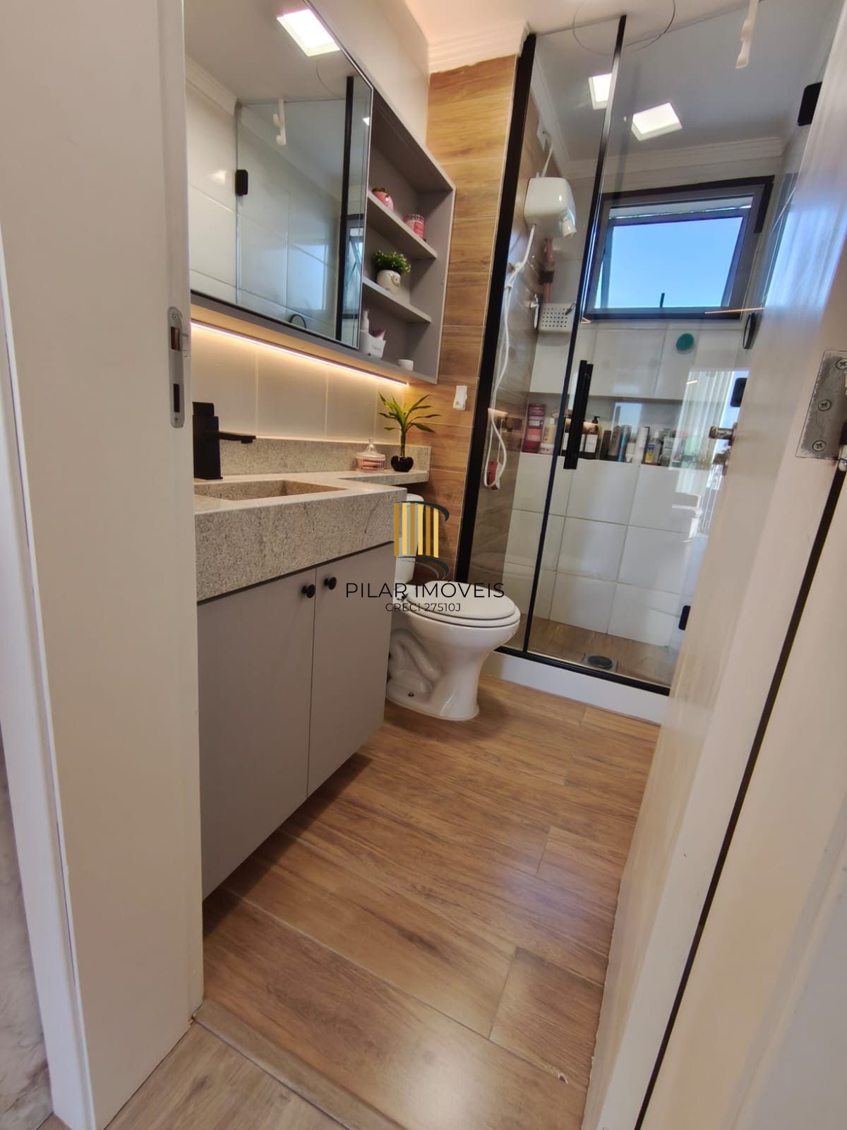 Apartamento Cobertura duplex 108m² 3 dormitórios (2 reversíveis) Cachoeirinha