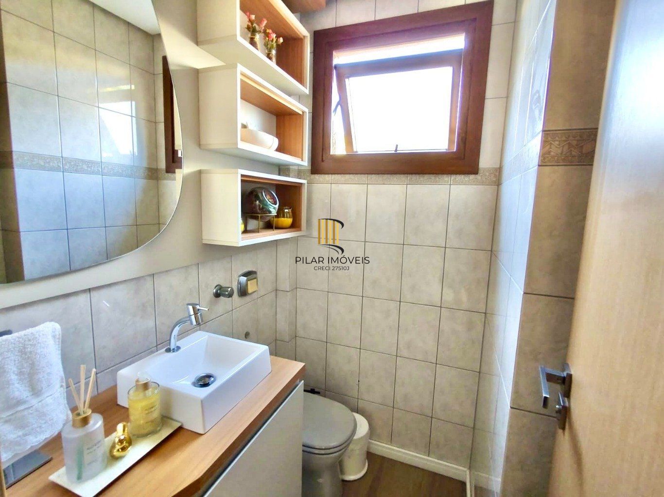 Apartamento com 3 quartos, 1 vaga de garagem com elevador em Canoas.