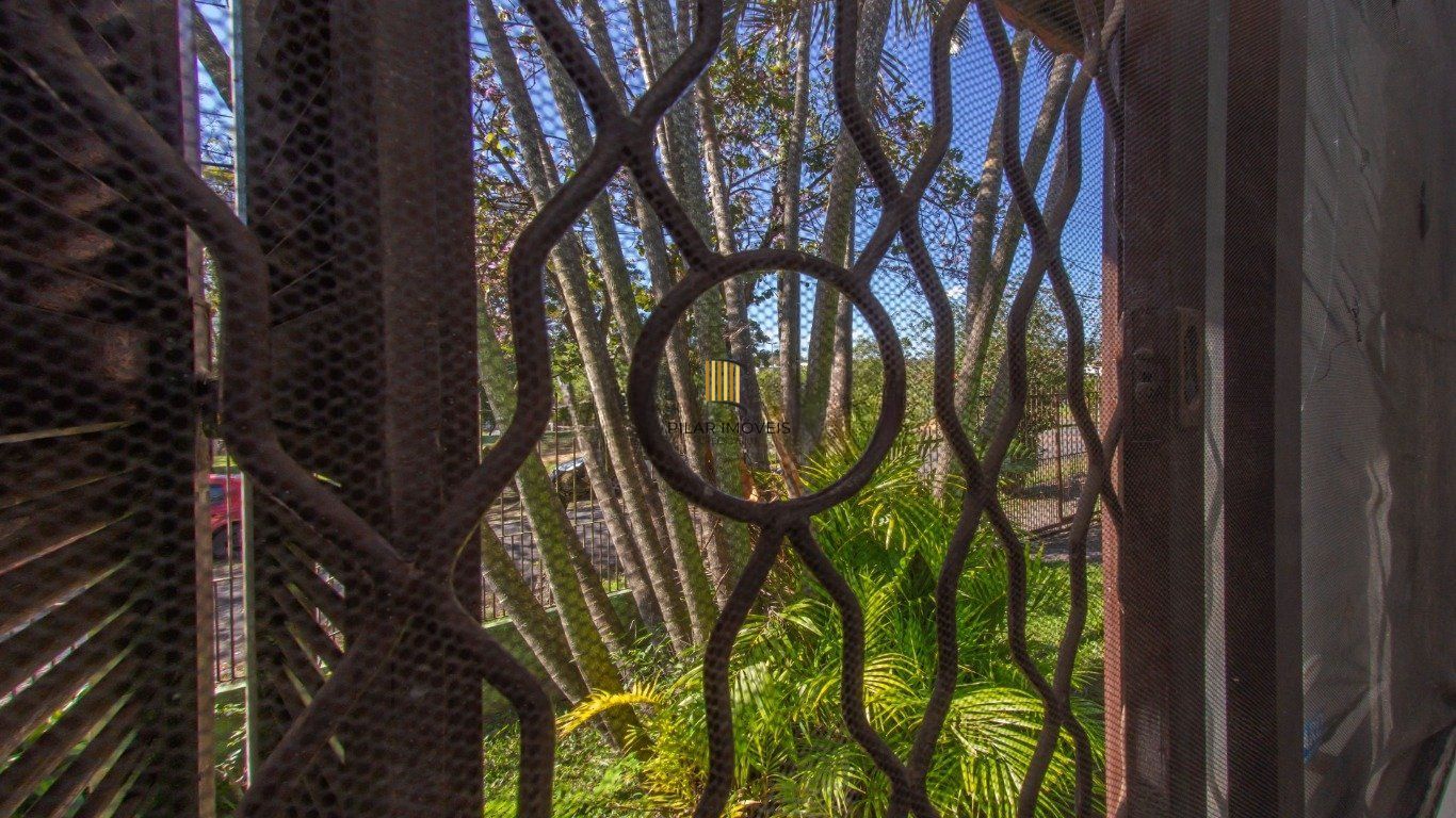 Casa 3 Dorm com Suíte e 4 Vagas no Jardim do Salso Próx PUCRS