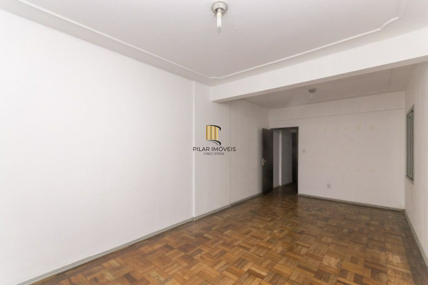Apartamento de 3 dormitórios com 89 metros privativos no Centro.