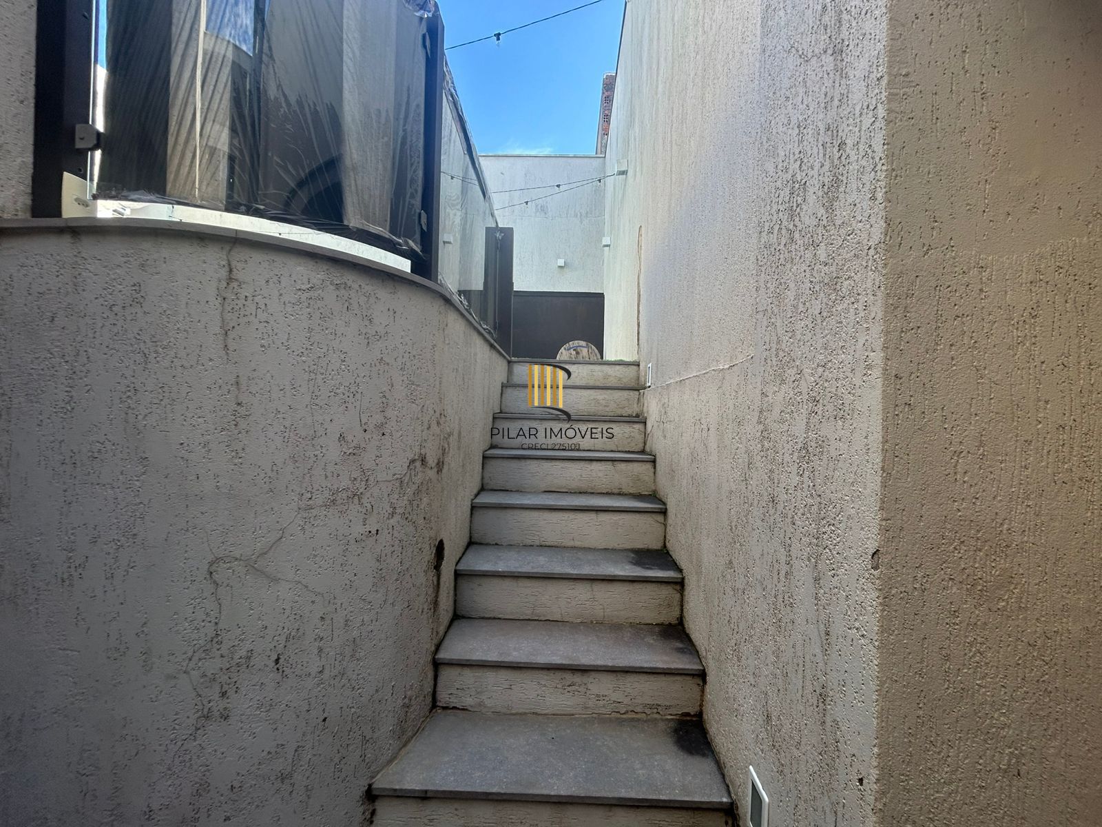 Casa em condomínio 4 dormitórios com piscina e energia solar no Santo Antonio