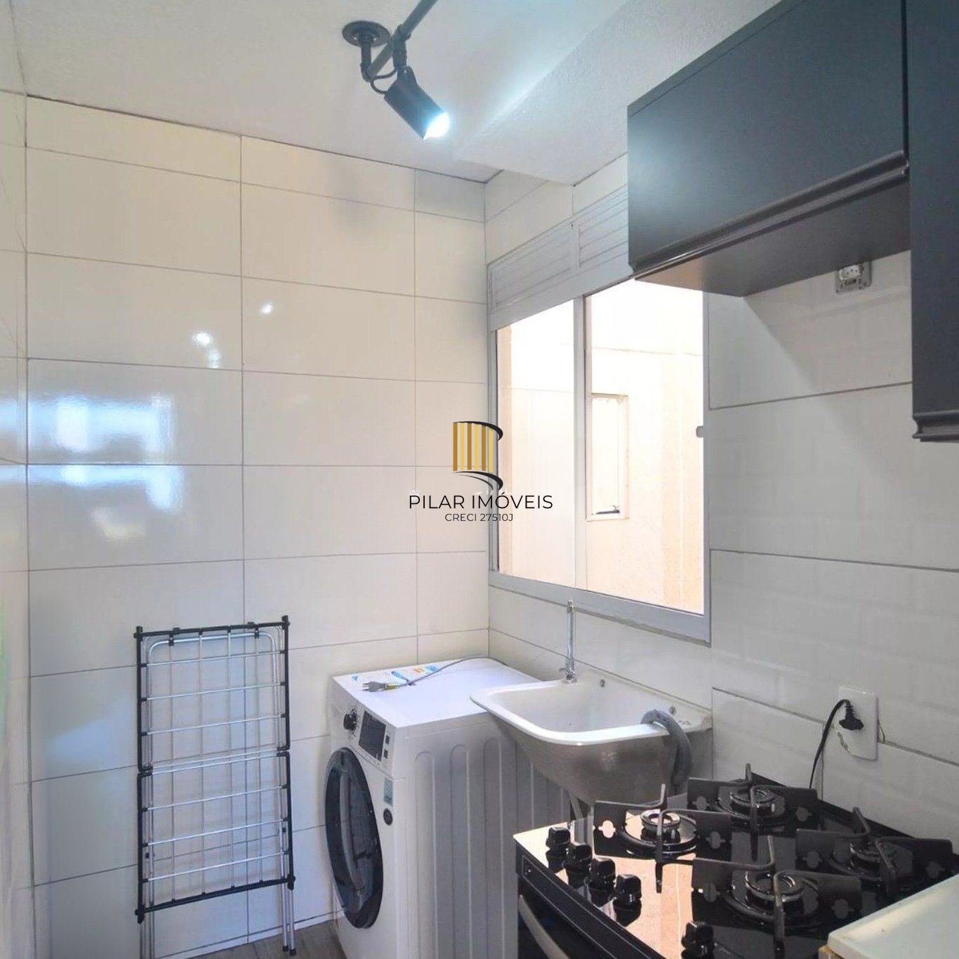 Apartamento com 2 dormitórios, com 1 vaga de garagem em Canoas.