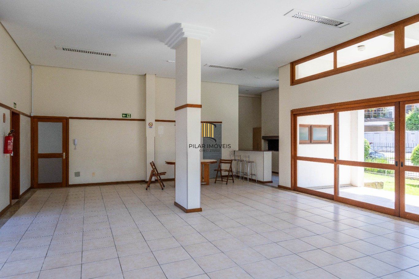 Apartamento com 3 Quartos, 1 suite e 1 vaga à Venda no bairro Tristeza.