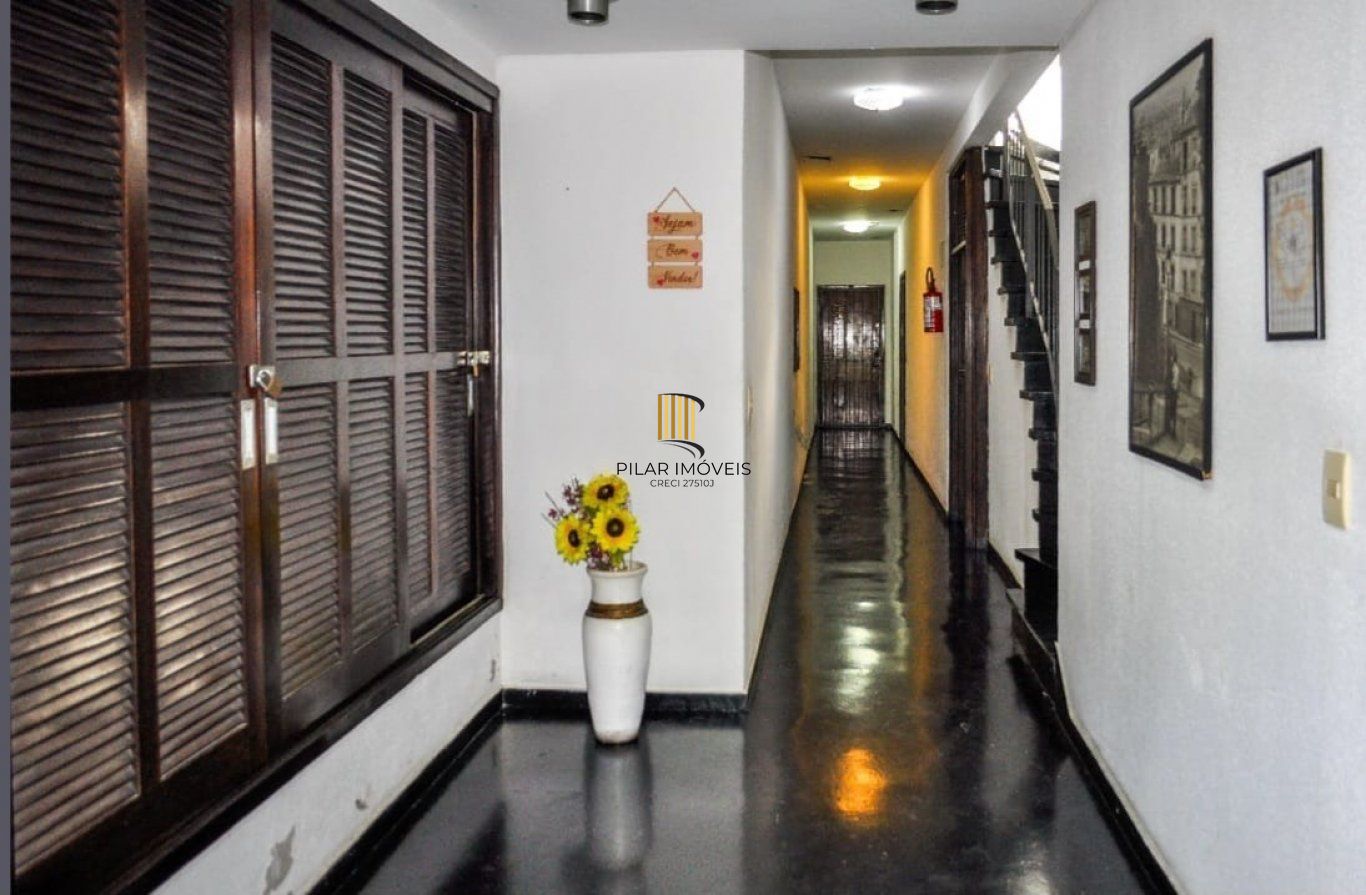 Apartamento 1 quarto, mobiliado e com 2 vagas de garagem no bairro Santana