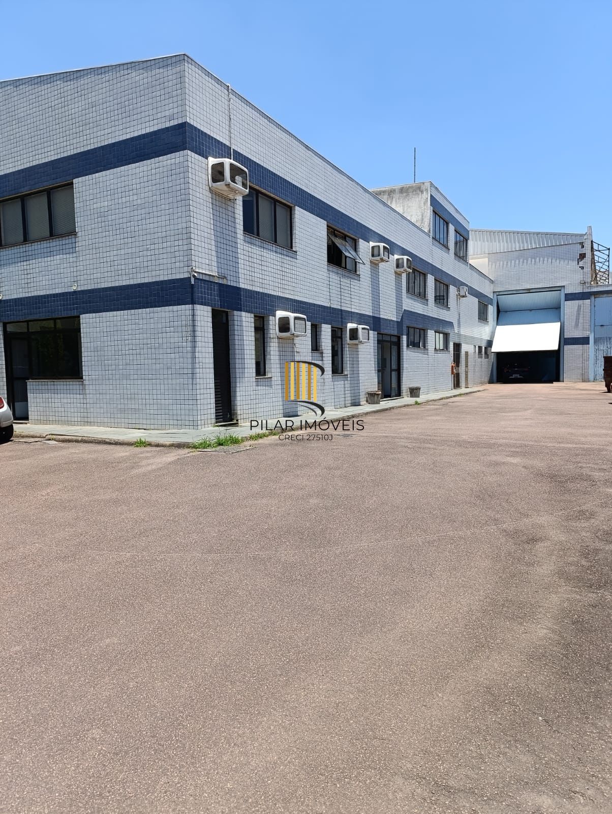 Pavilhão com 2500m de área construida no bairro Sarandi