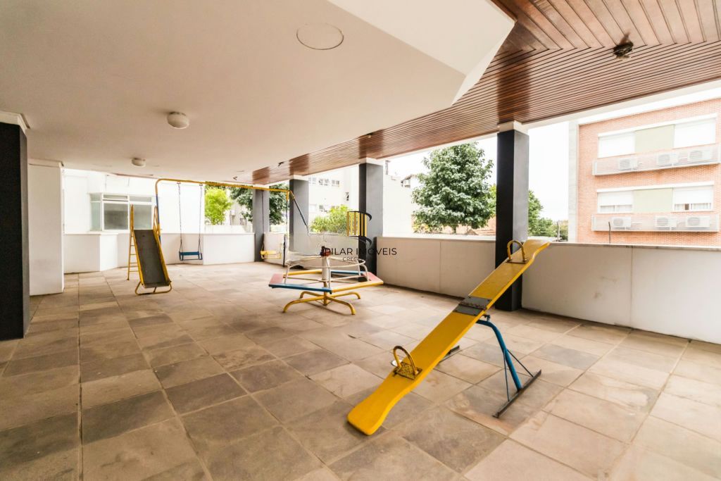 Apartamento com 4 quartos, 223m² e 2 vagas no bairro Jardim do Salso