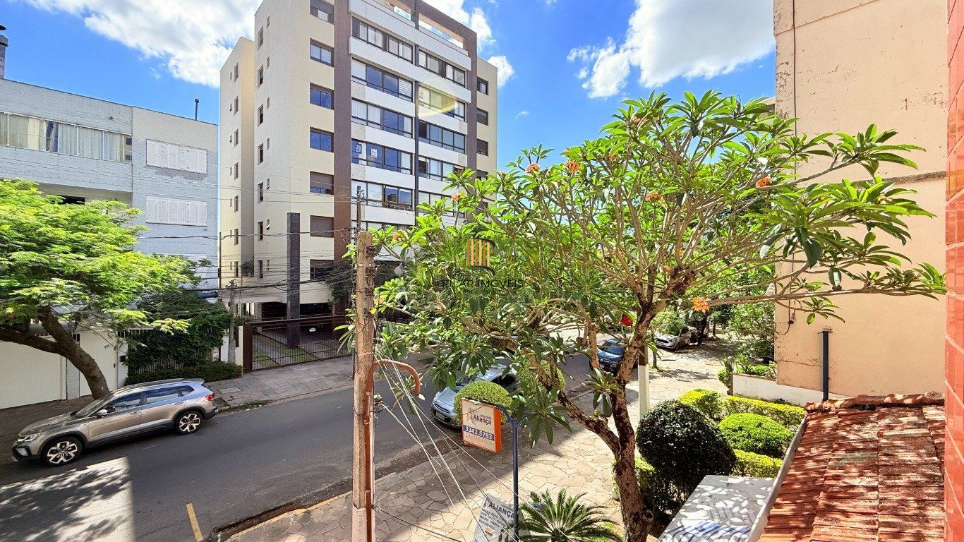 Apartamento com 3 dormitórios, 1 suíte e 268m² à venda em Higienópolis.