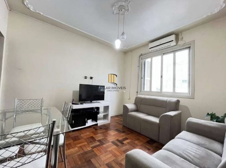Apartamento de 2 dormitórios no bairro Santana