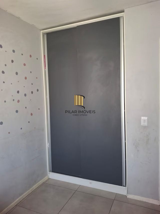 Casa em condomínio de 2 quartos, 1 vaga de garagem em Cachoeirinha.