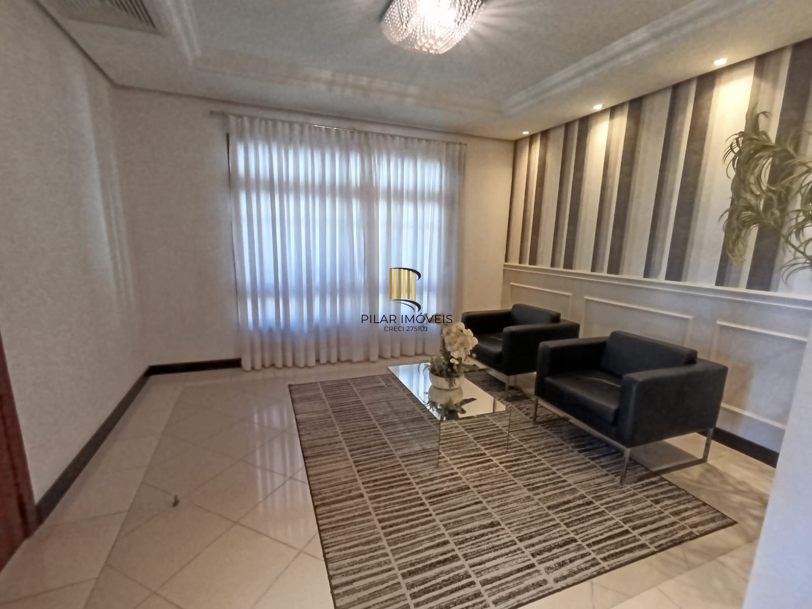 Apartamento de 3 quartos, elevador e 2 vagas no bairro Jardim Lindóia.
