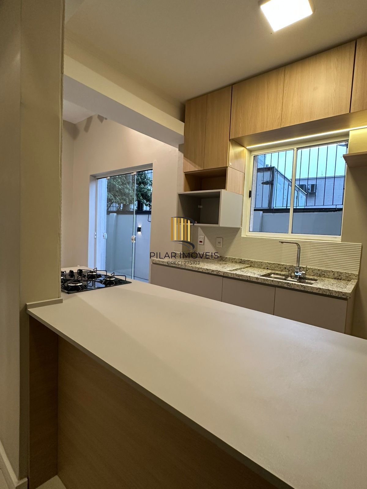 Apartamento de 2 dormitórios térreo no bairro Rio Branco