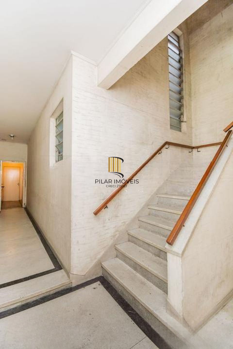 Apartamento com 108 metros privativos com 2 dormitórios na Rua Santa Cecilia.