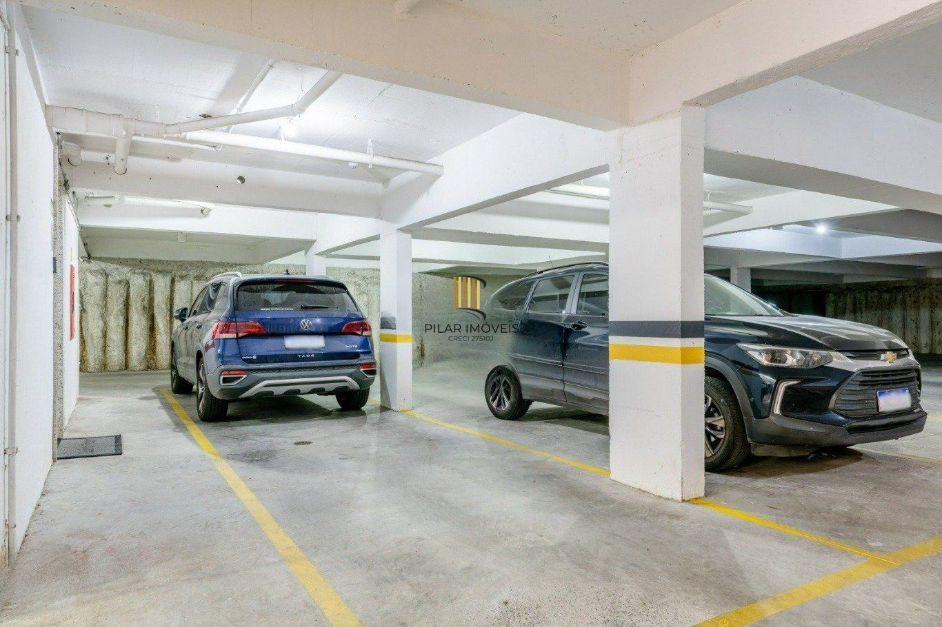 Apartamento com 3 quartos e 4 vagas no Menino Deus, Porto Alegre.