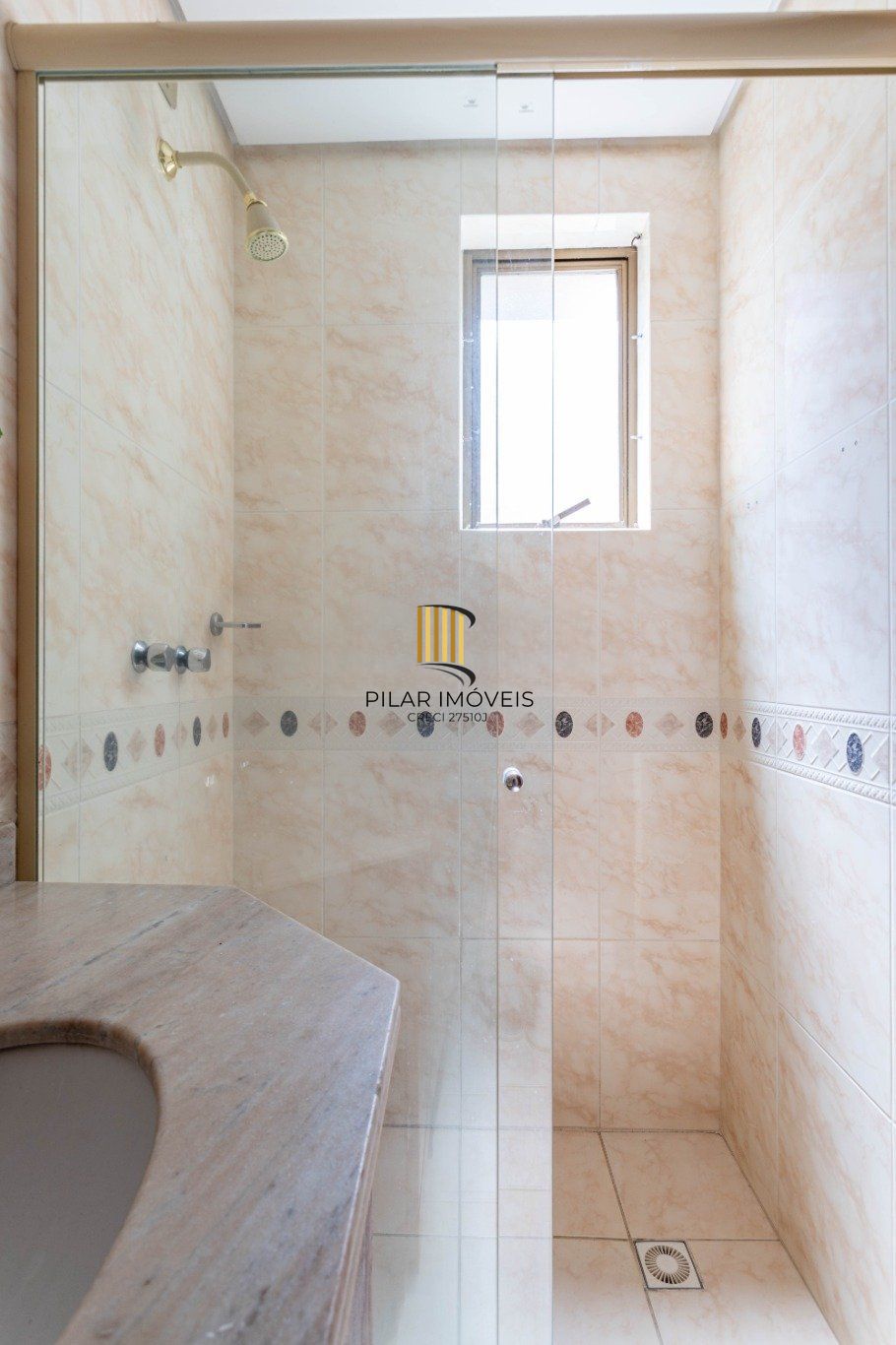 Apartamento com 2 dormitórios (1 suíte) e 1 vaga no Bairro Bela Vista
