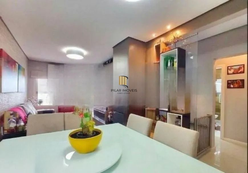 Casa 3 dormitórios no bairro Mário Quintana