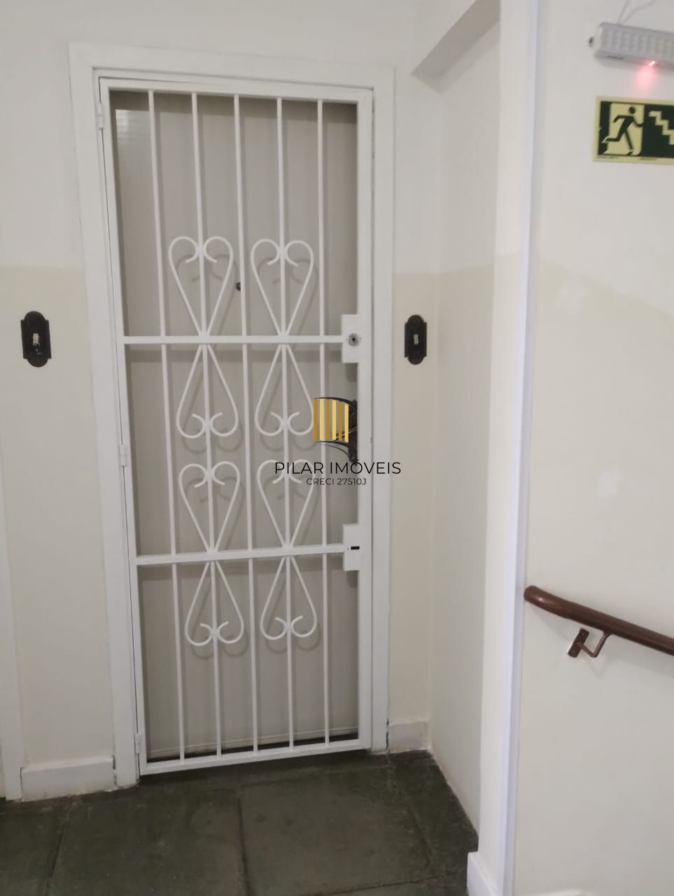 Apartamento de 2 dormitórios no bairro Santana