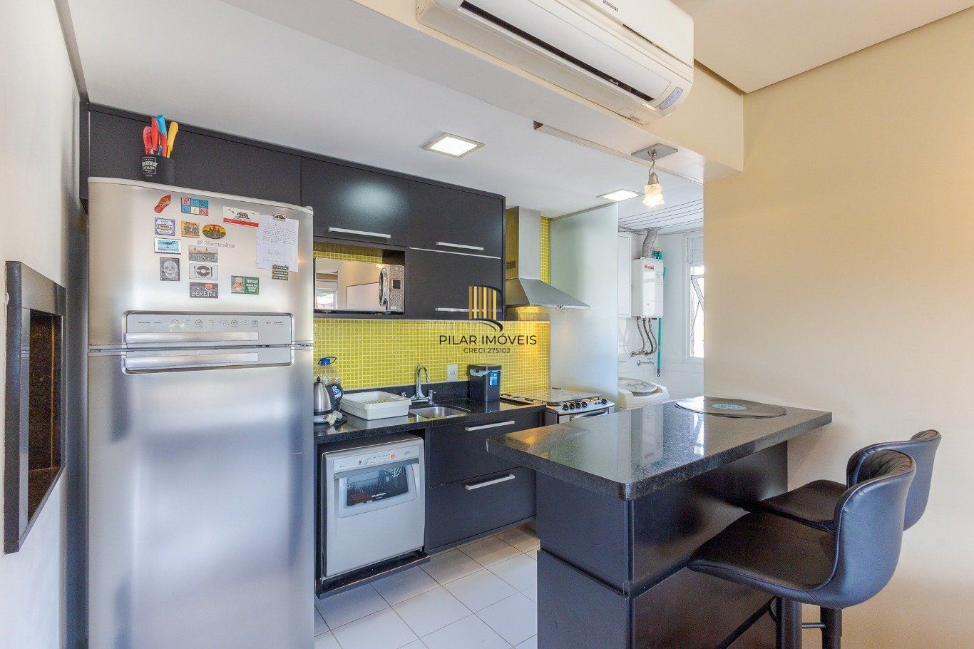 Apartamento de 2 quartos e 1 vaga de garagem no Bairro Partenon Porto Alegre.