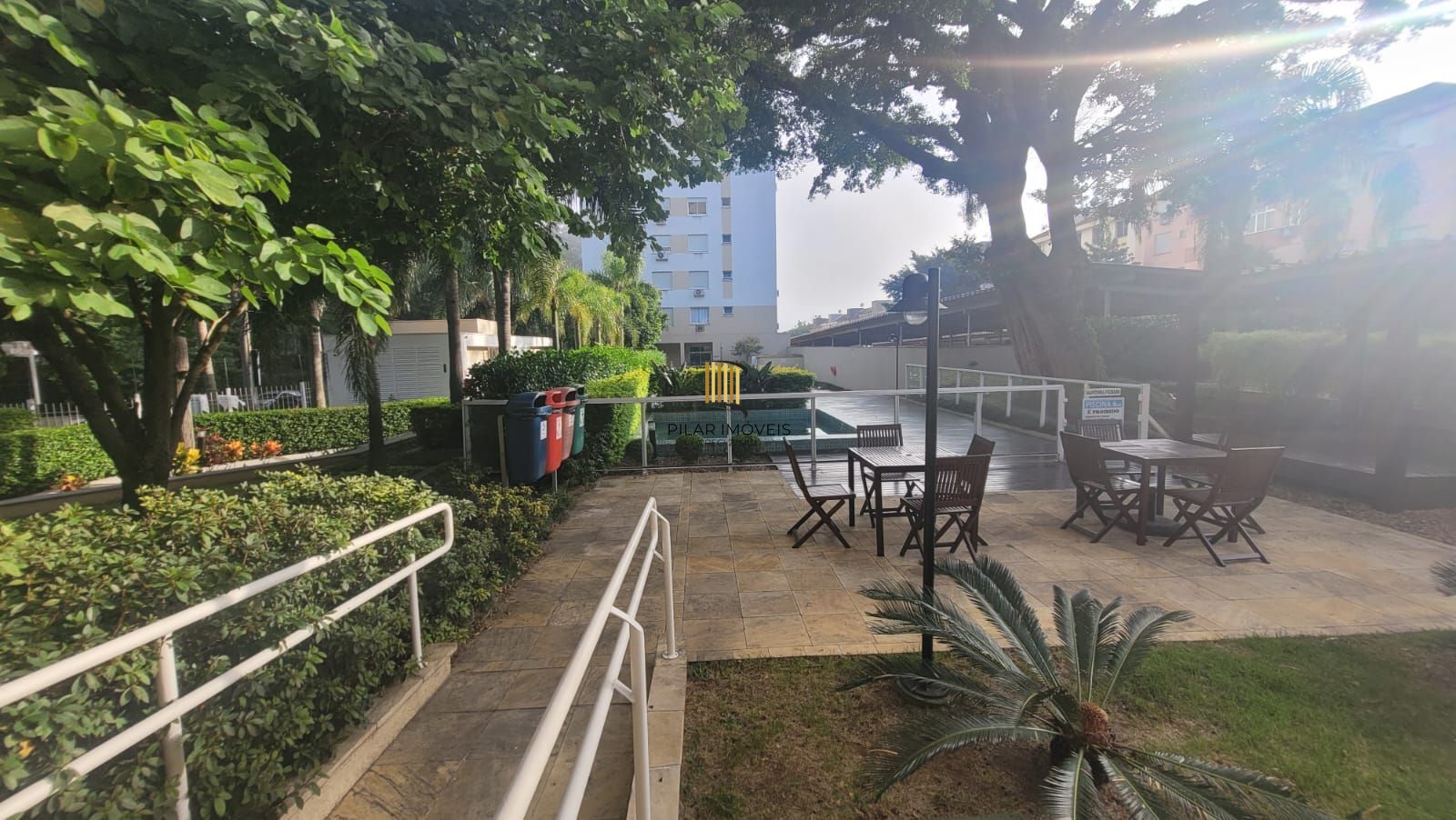 Apartamento mobiliado de 2 quartos, elevador e 1 vaga Jardim Lindóia