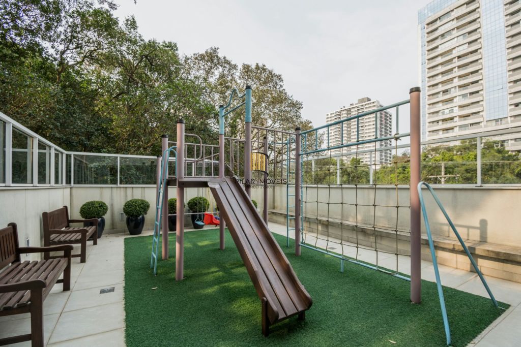 Apartamento 3 quartos, vaga, elevador e churrasqueira no bairro Petrópolis