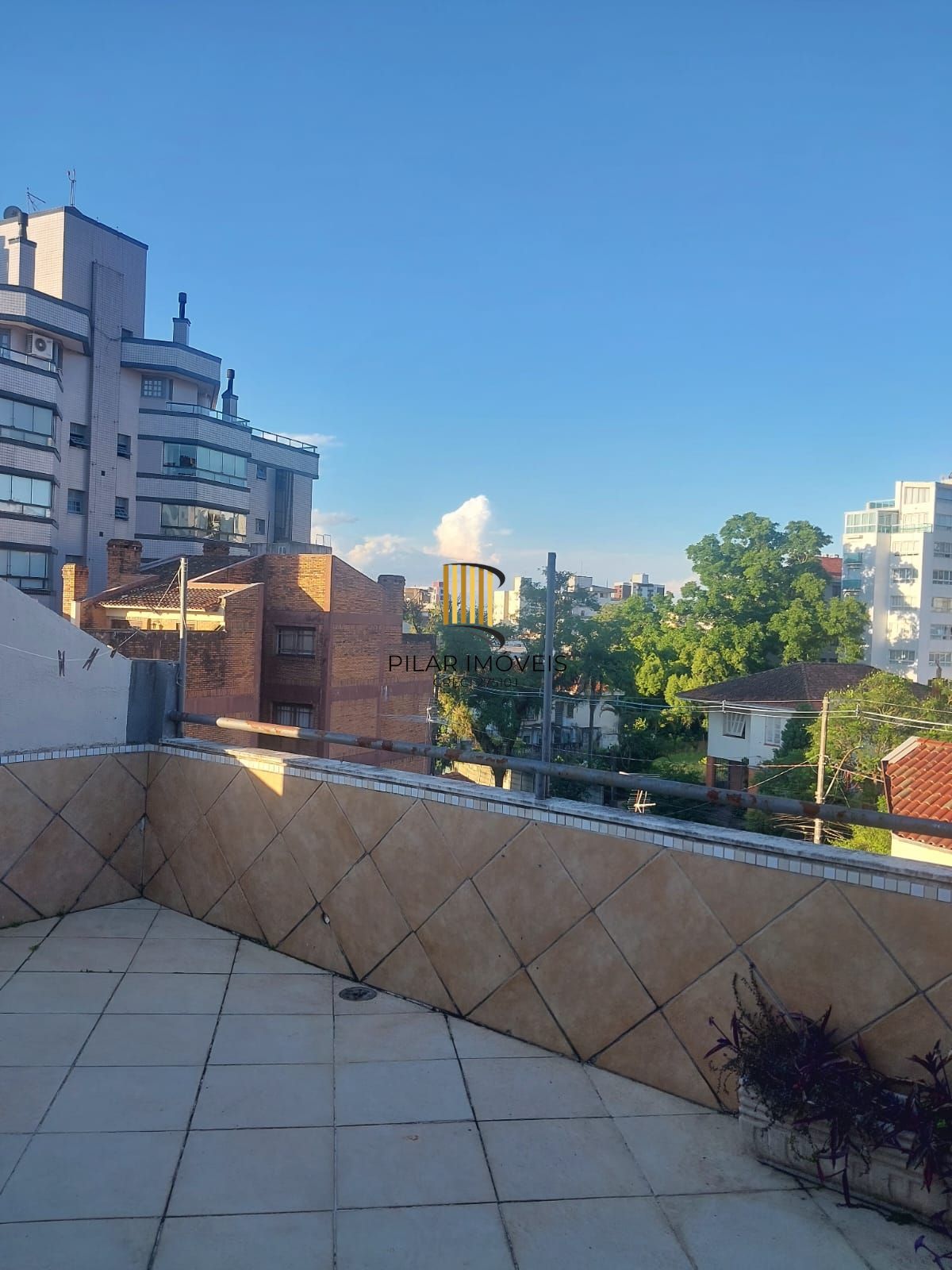 Cobertura com Elevador, 3 Dormitórios, 3 Vagas Escrituradas – São Geraldo