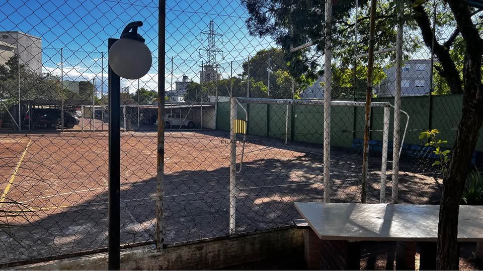 Apartamento semi mobiliado de 1 dormitório bairro Sarandi