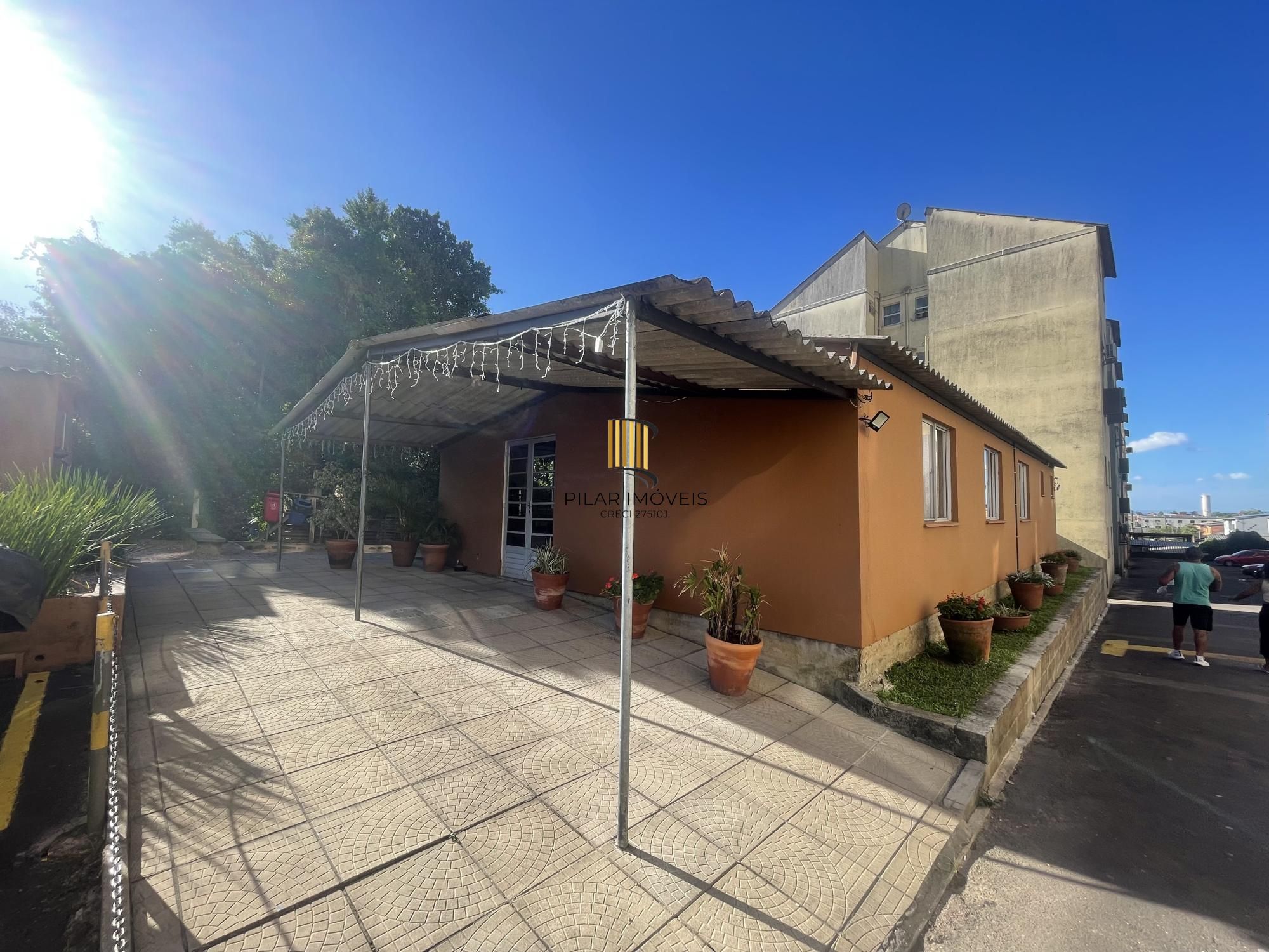 Apartamento com 2 dormitórios e 1 vaga na Zona Norte