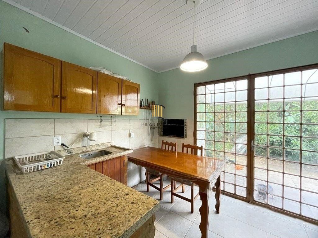 Casa com 4 quartos no Bairro Sarandí