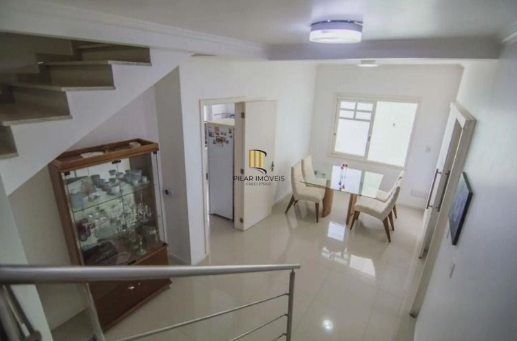 Casa com piscina e 4 suítes no Bairro Vila Ipiranga