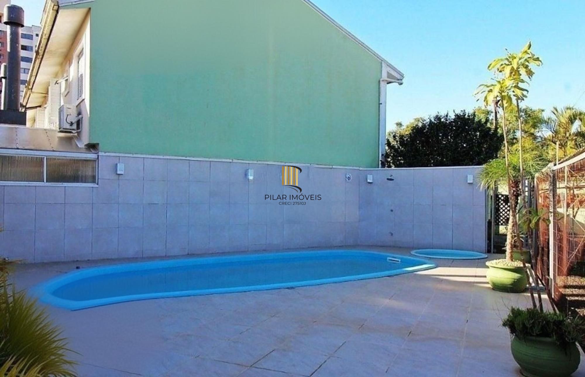 Casa em Condomínio com 3 dormitórios com 76m