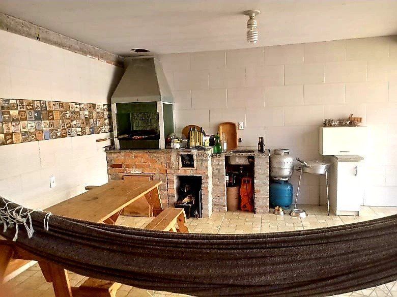 Casa  com piscina 3 dormitórios e 2 Costa e Silva Zona Norte de Porto Alegre