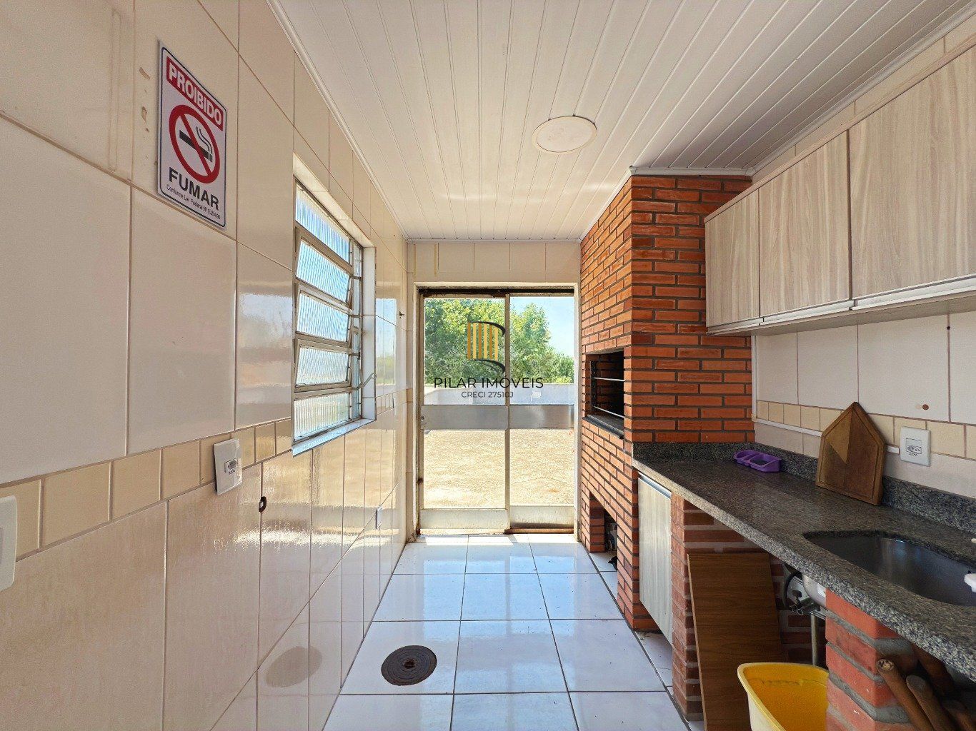 Apartamento com 2 quartos e 1 vaga a venda no bairro Passo da Areia