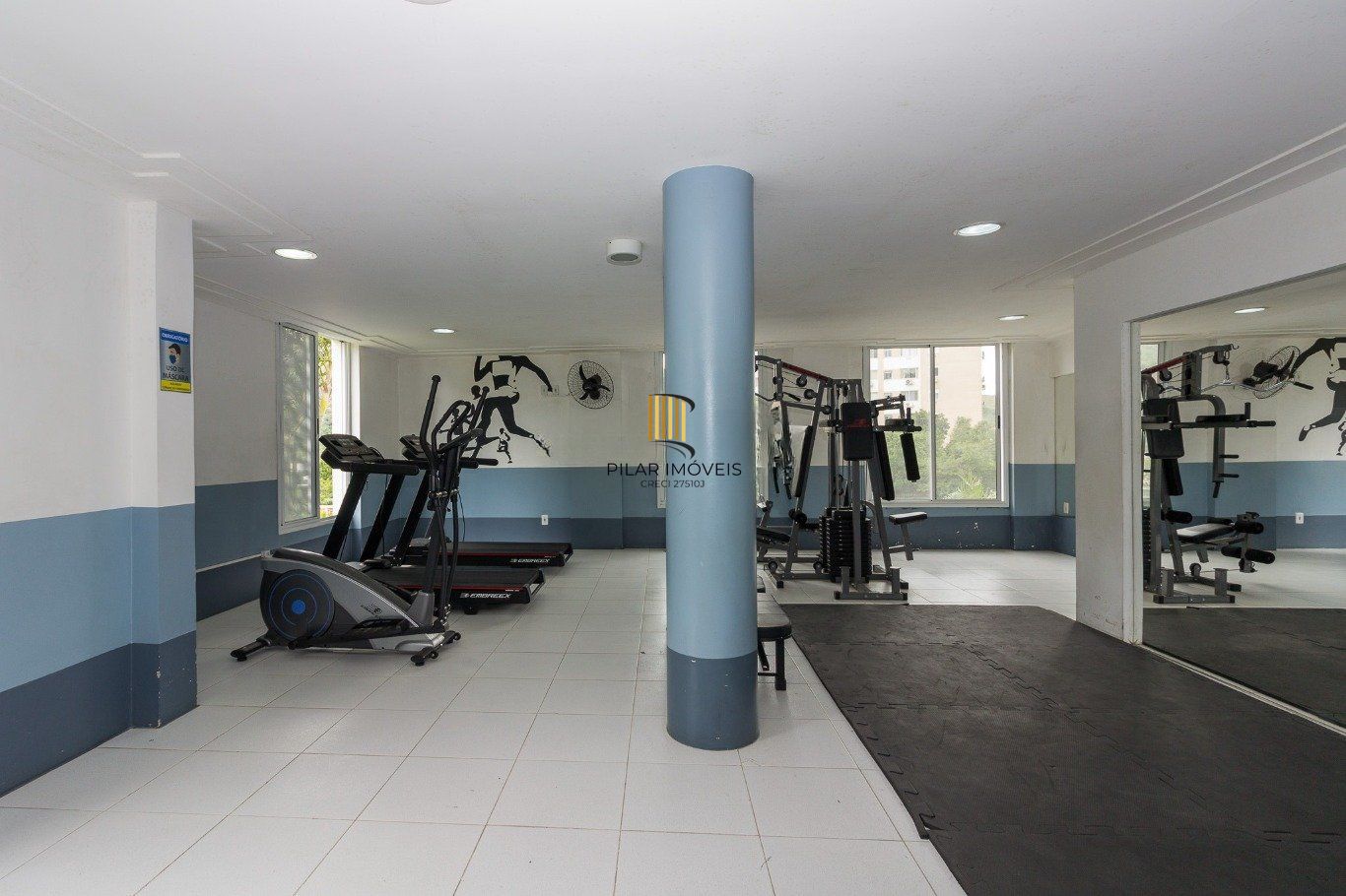 Apartamento 2 Dormitórios com Suíte, elevador e 2 Vagas no Alto Petrópolis