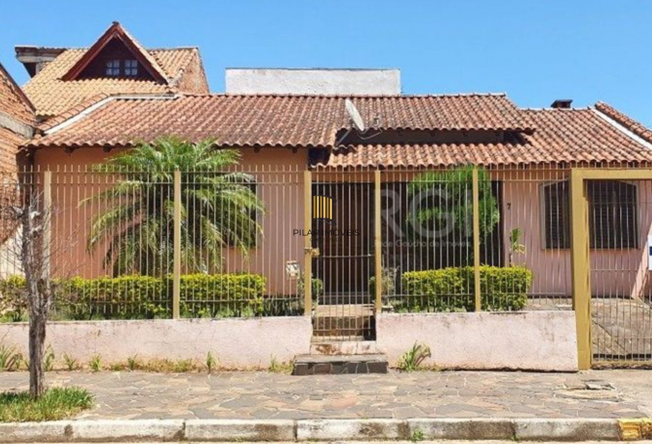Casa 133m2  com piscina 3 dormitórios e 1 vaga Cachoeirinha