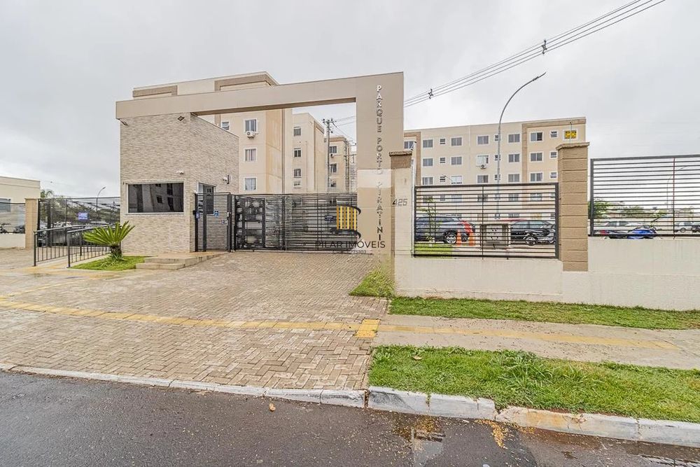 Apartamento com 2 quartos, vaga de garagem e elevador no bairro Estância velha.