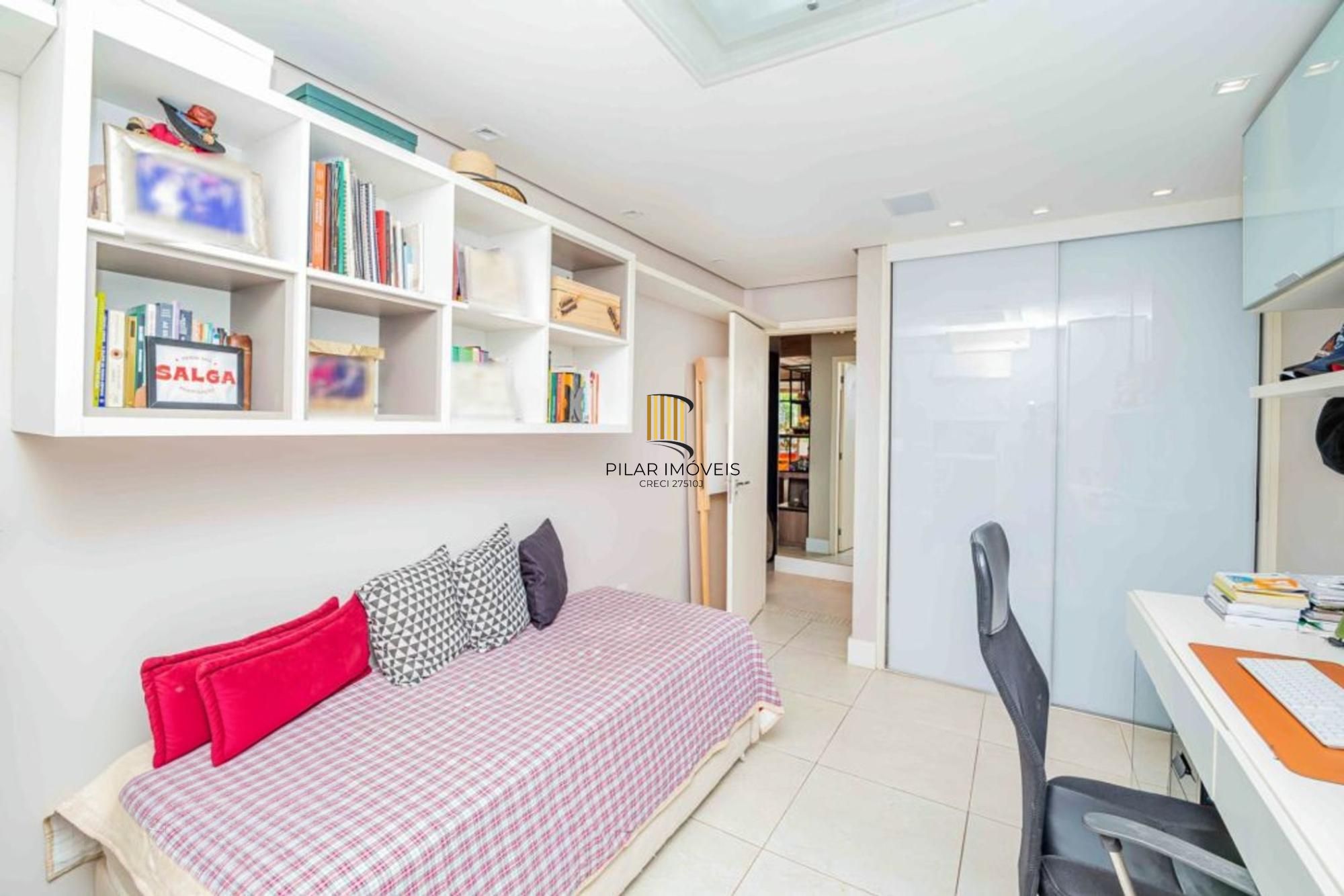 Apartamento garden com 2 quartos e 110m² à venda em Mont'serrat,