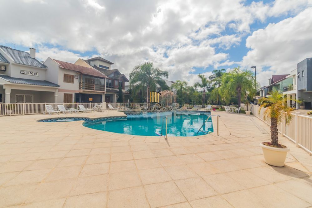 Casa em Condomínio com 4 quartos, 1 suíte e 300m² à venda em Ecoville.