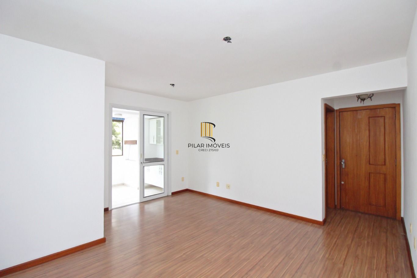 Apartamento com 3 Quartos, 1 suite e 1 vaga à Venda no bairro Tristeza.